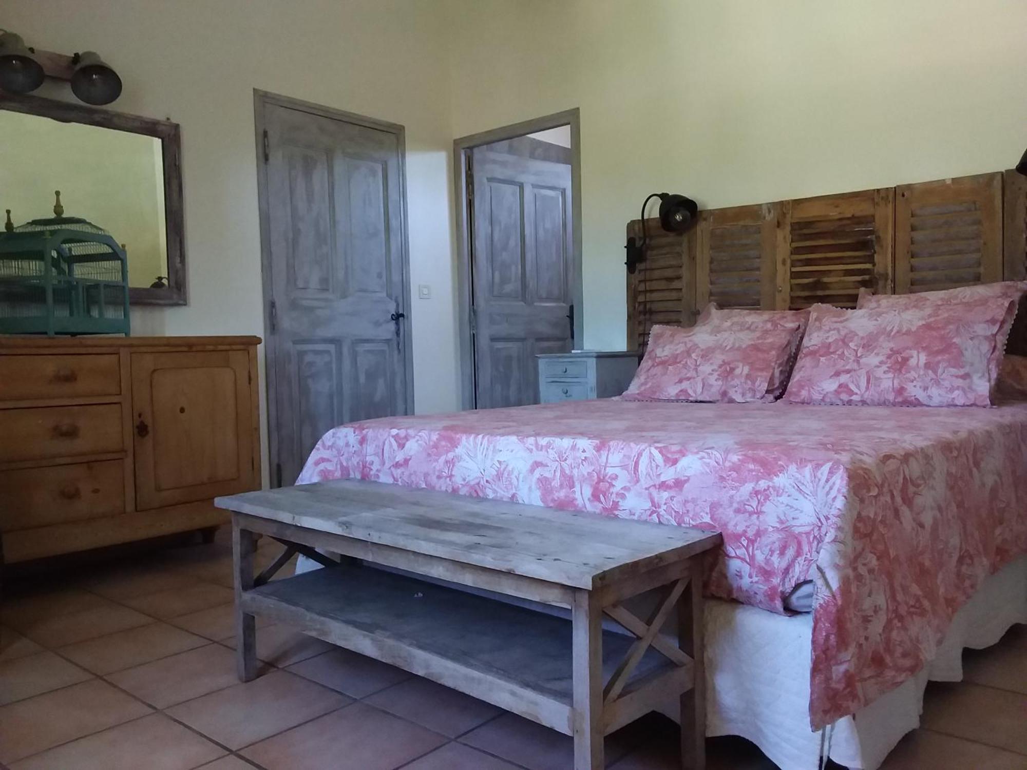 Chambre Pour 2 Personnes Avec Salle De Bain Privee Tourves Buitenkant foto