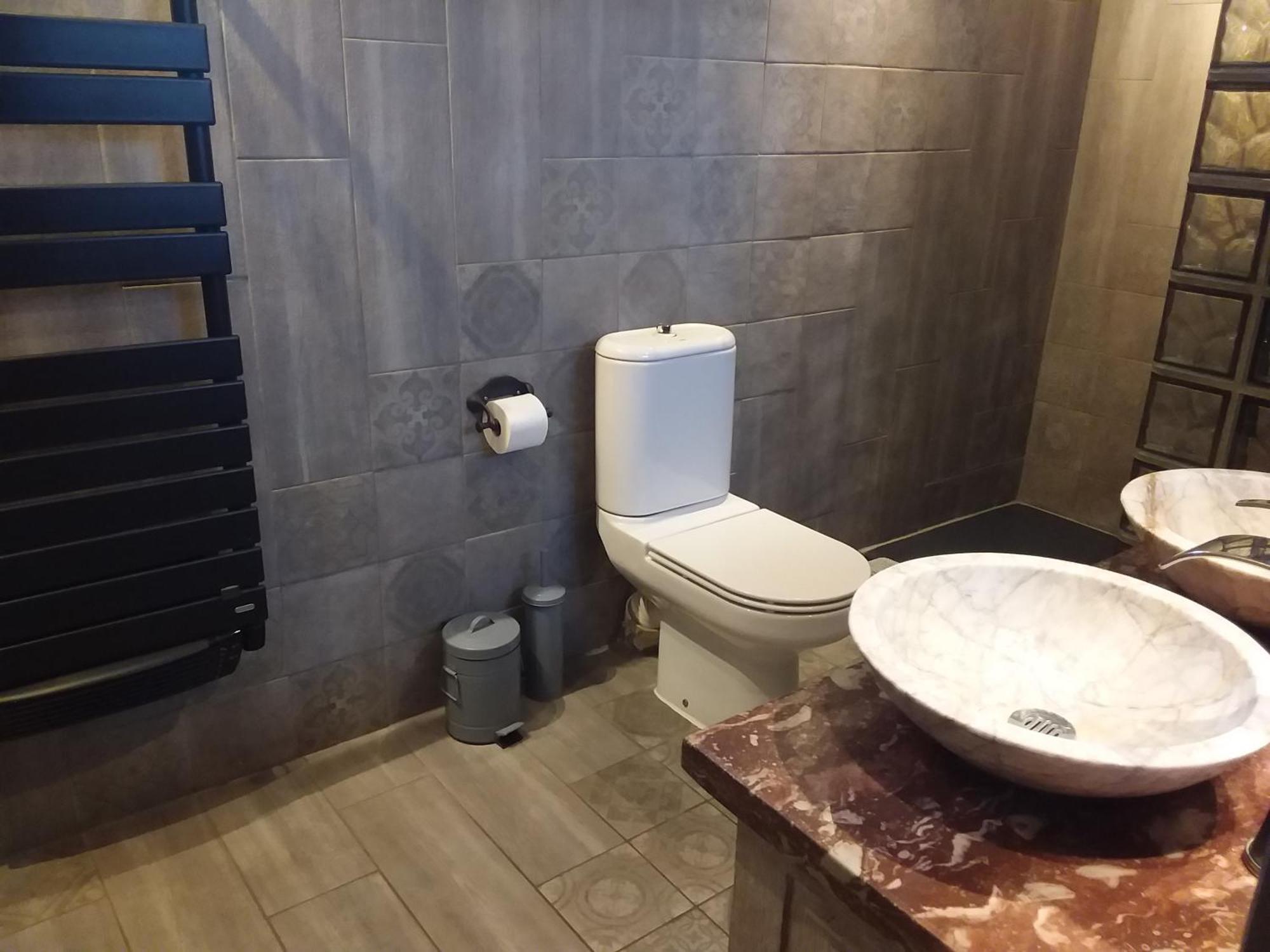 Chambre Pour 2 Personnes Avec Salle De Bain Privee Tourves Buitenkant foto