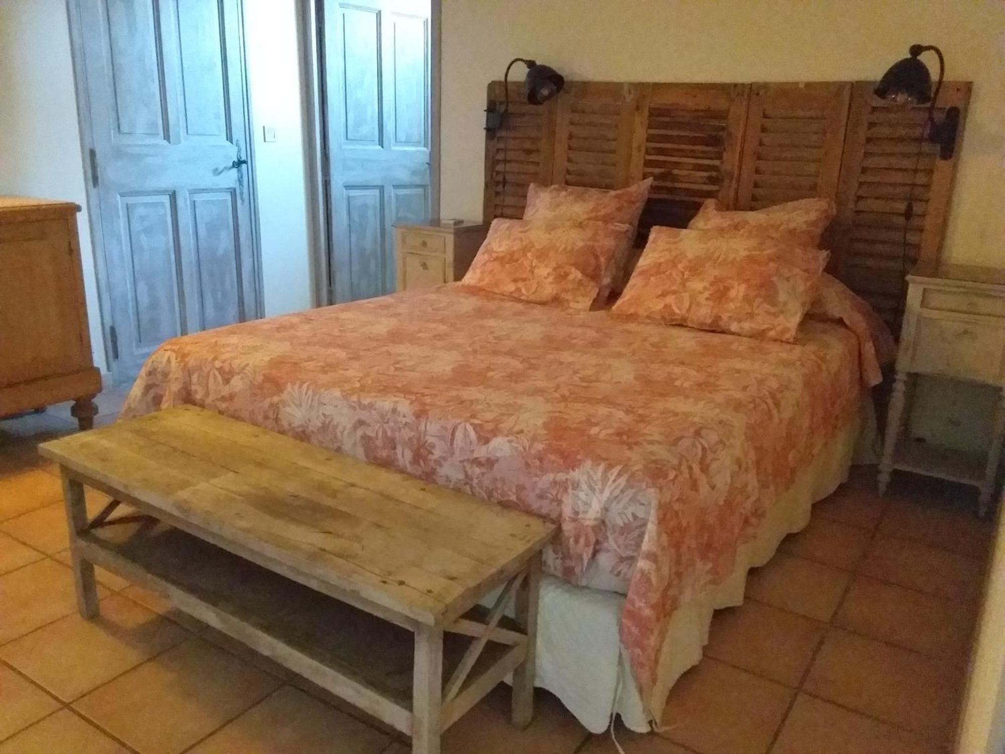 Chambre Pour 2 Personnes Avec Salle De Bain Privee Tourves Buitenkant foto